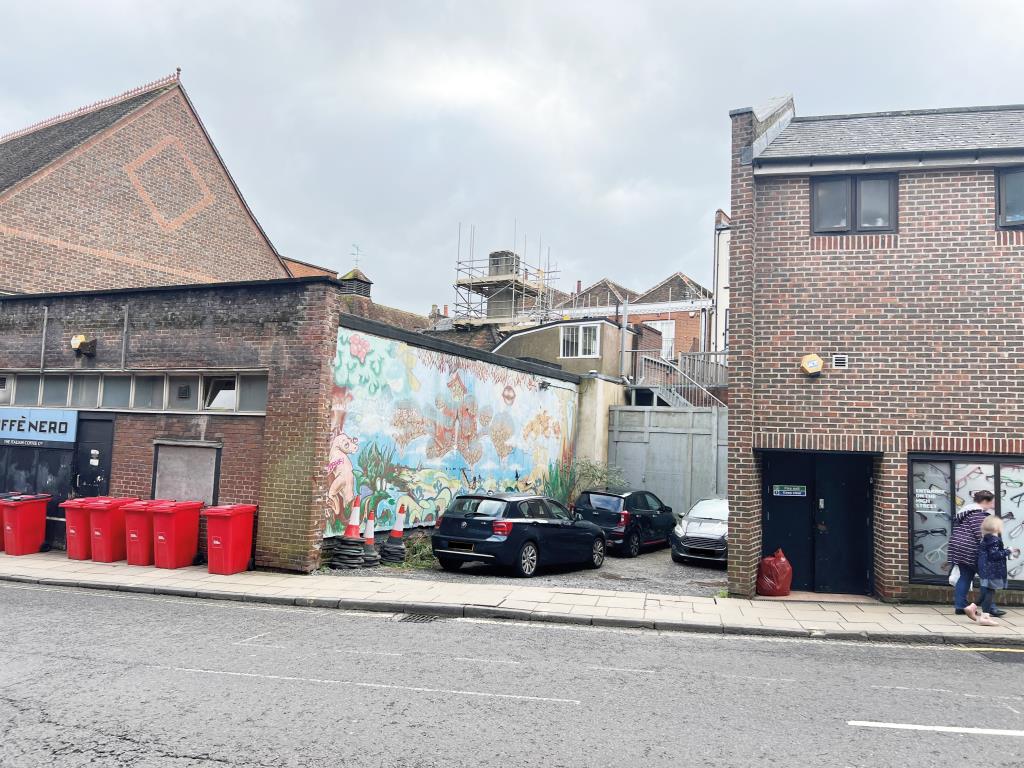 Lot: 15 - WINCHESTER CITY CENTRE LAND WITH EXTANT PLANNING CONSENT - View of the site